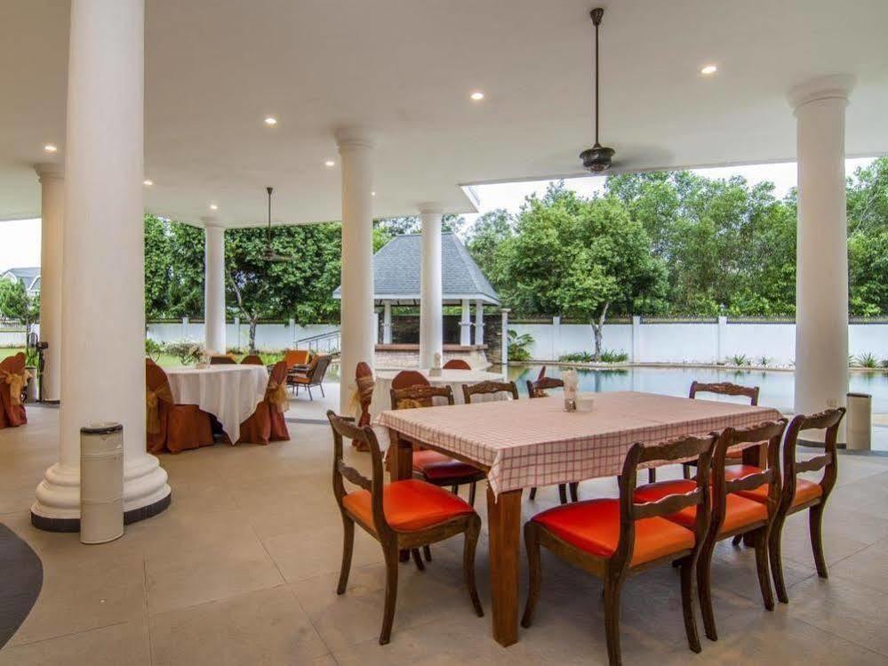 The Kahaani Otel Ayer Keroh Dış mekan fotoğraf