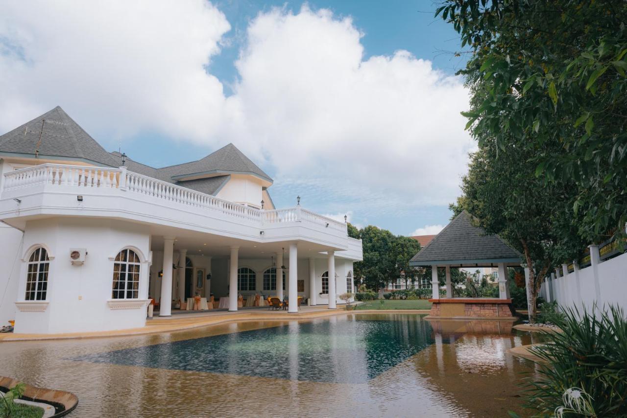 The Kahaani Otel Ayer Keroh Dış mekan fotoğraf
